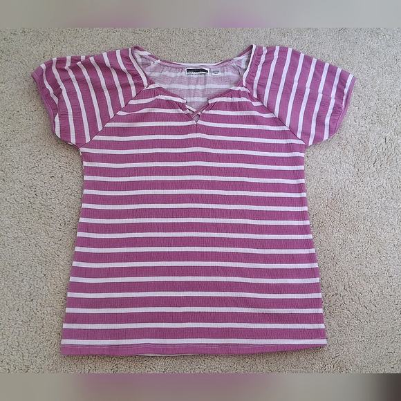 JB DIFFUSION, NWOT, Woman's Lavendar Striped Top - Picture 3 of 7